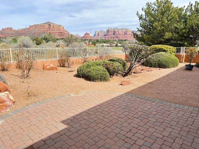 853 Crown Ridge Rd in Sedona, AZ - Building Photo - Building Photo