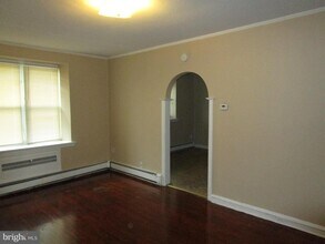 5200 W Montgomery Ave-Unit -17B in Philadelphia, PA - Building Photo - Building Photo