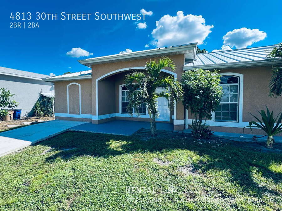 4813 30th St SW in Lehigh Acres, FL - Building Photo