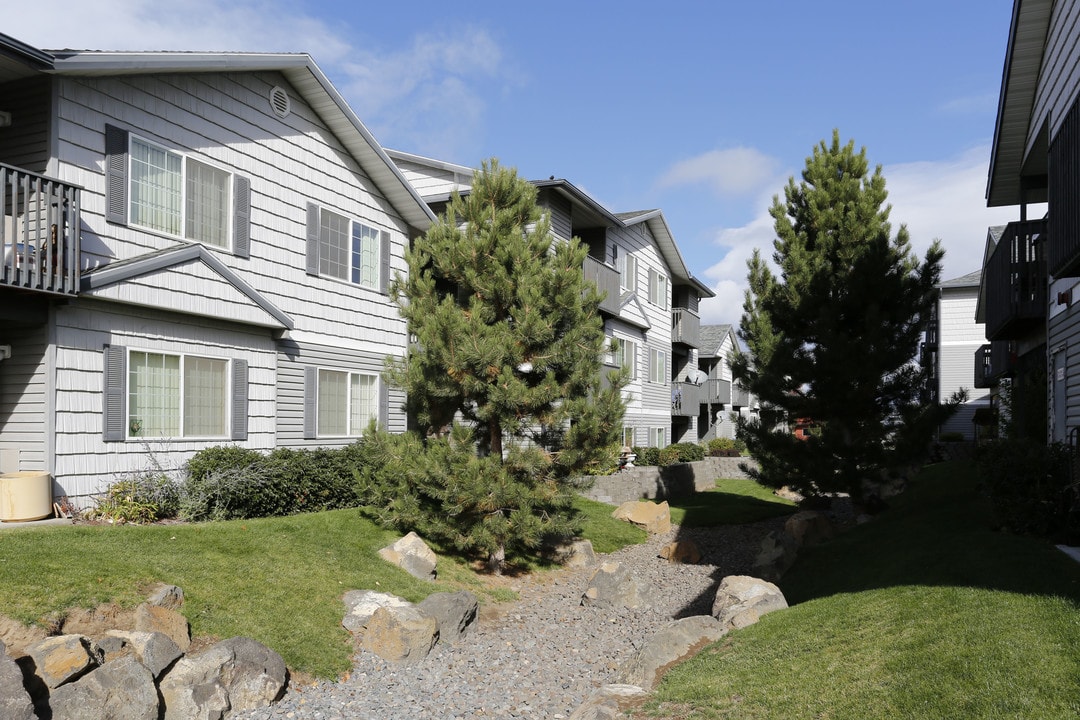 StoneBriar Apartments in Bend, OR - Foto de edificio