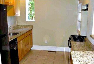 3000 W Grace St in Richmond, VA - Building Photo - Building Photo