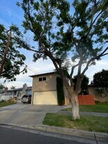 1309 N Linwood Ave in Santa Ana, CA - Building Photo