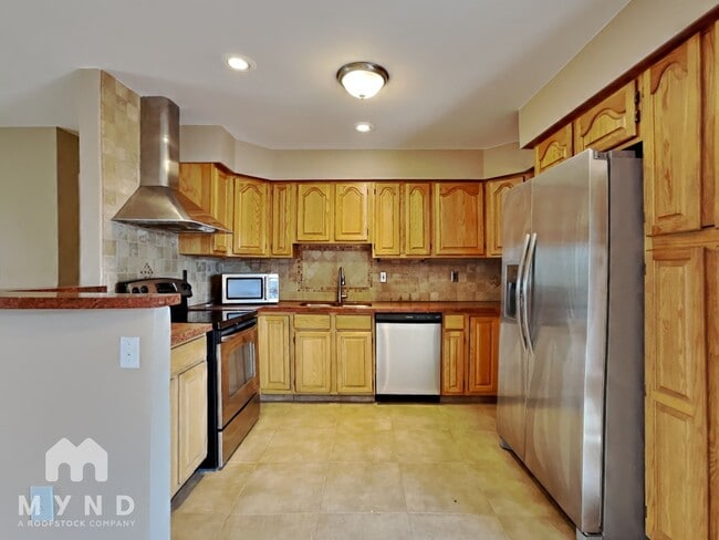 347 Leona Dr in Denver, CO - Building Photo - Building Photo