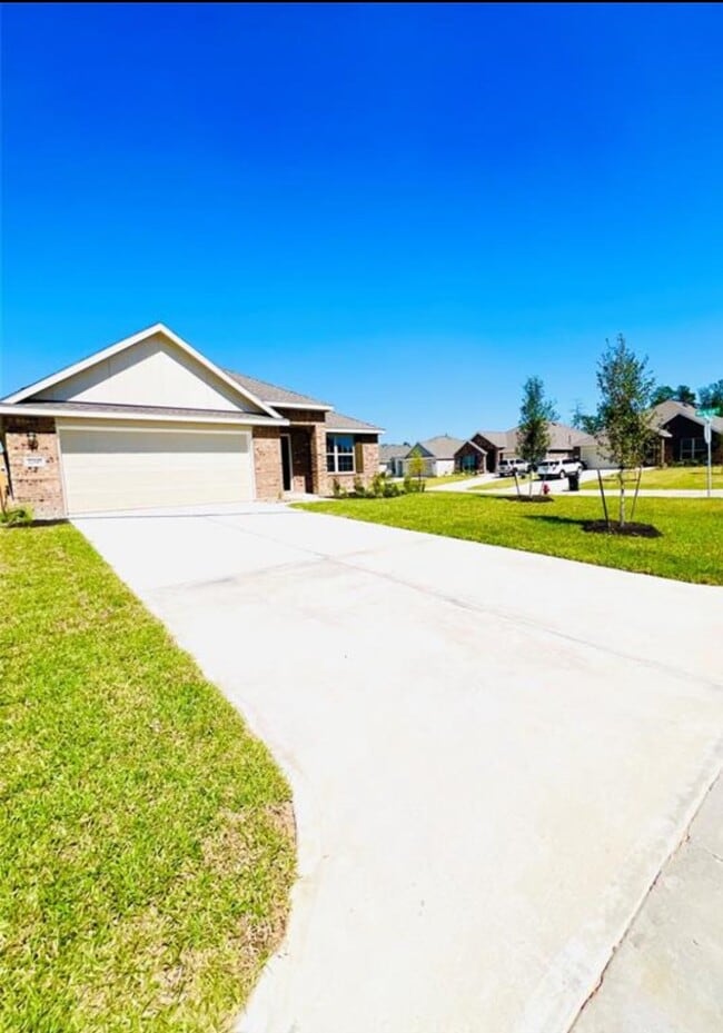property at 22445 Mountain Pne Dr