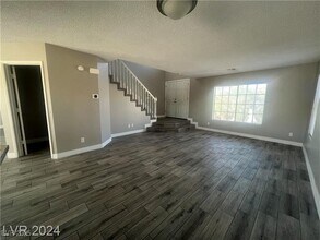 1424 Lodgepole Dr in Henderson, NV - Building Photo - Building Photo