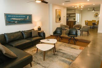 3530 NE 13th Ave in Oakland Park, FL - Building Photo - Building Photo