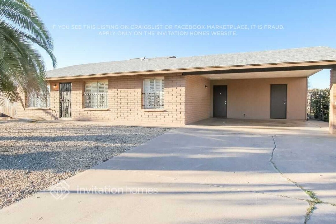 3844 W Acapulco Ln in Phoenix, AZ - Building Photo