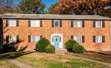 Deering Manor in Richmond, VA - Building Photo - Building Photo