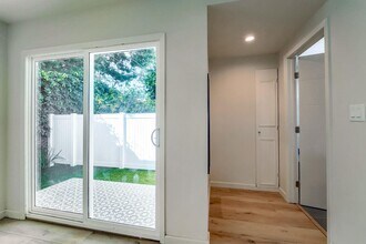 2708-2710 2nd St in Santa Monica, CA - Building Photo - Building Photo