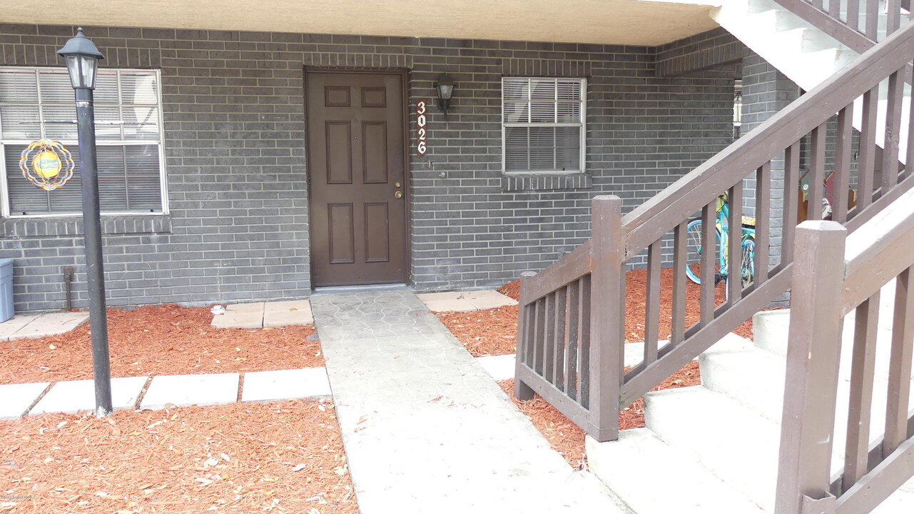 3026 Sir Hamilton Cir in Titusville, FL - Building Photo