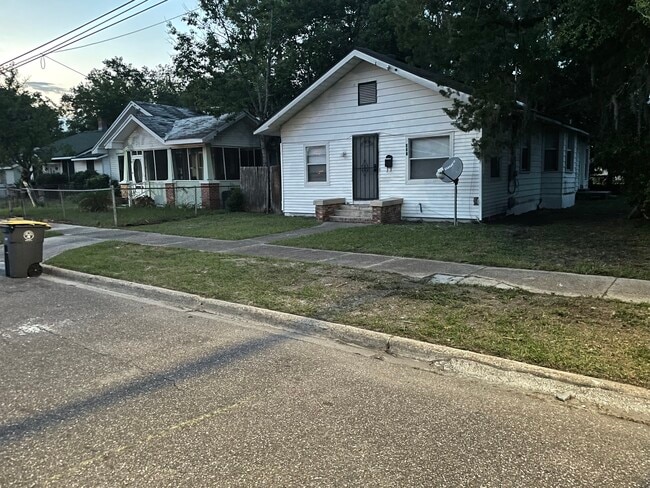 617 Ivy St in Jacksonville, FL - Building Photo - Building Photo