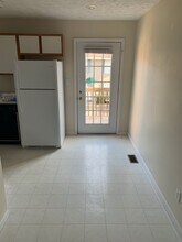 14 Lake Village Ct in Johnson City, TN - Foto de edificio - Building Photo