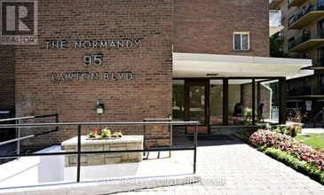 95 Lawton Blvd in Toronto, ON - Building Photo - Building Photo