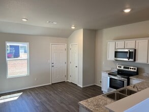907 Tanner Dr in Siloam Springs, AR - Building Photo - Building Photo