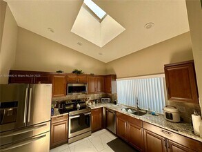 515 NW 106th Ave in Plantation, FL - Building Photo - Building Photo