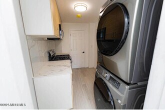 10 Walters St in Keansburg, NJ - Building Photo - Building Photo