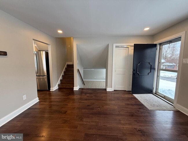 property at 41 Dorset Dr