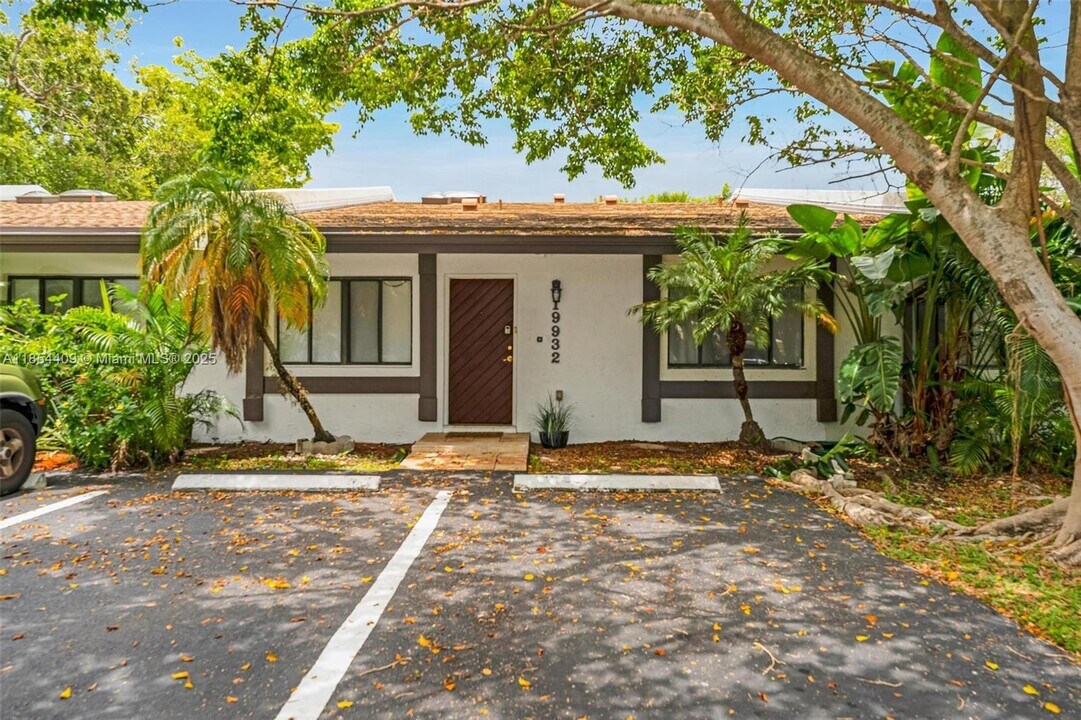 19932 NE 5th Ct in Miami, FL - Building Photo