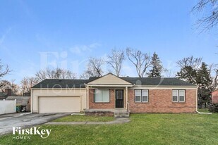 6630 W 10th St in Indianapolis, IN - Building Photo