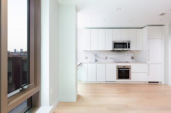 135 Seaport Blvd in Boston, MA - Building Photo - Building Photo