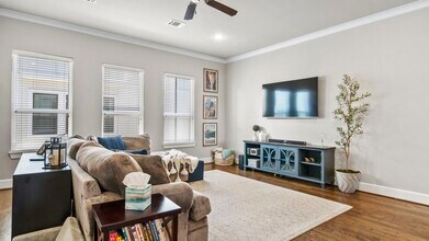 833 Wakefield Dr in Houston, TX - Building Photo - Building Photo