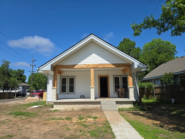 property at 320 Chautauqua Ave