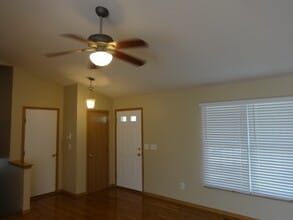 2130 Winding Hollow Dr in Grove City, OH - Building Photo - Building Photo