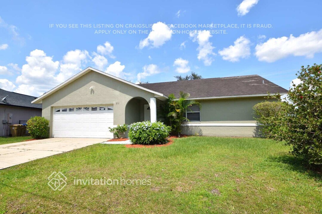 811 Albi Ct in Kissimmee, FL - Building Photo