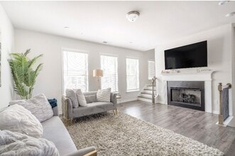 1421 Ridgebend Way SE in Mableton, GA - Foto de edificio - Building Photo