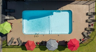 Windsor Apartments in Athens, AL - Building Photo