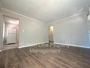 2115 Double Oaks Rd in Charlotte, NC - Building Photo - Building Photo