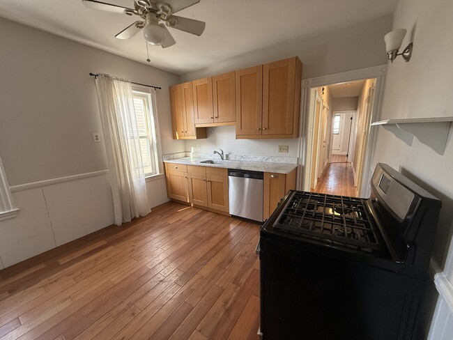 26 Taft St, Unit 3 in Boston, MA - Building Photo - Building Photo