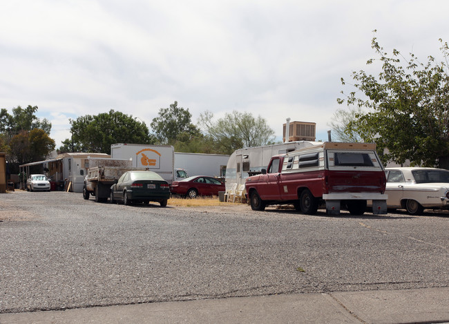 Dale Mobile Home Park in Tucson, AZ - Building Photo - Building Photo