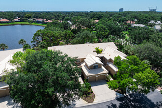 Lakemont Cove in Bonita Springs, FL - Building Photo - Building Photo