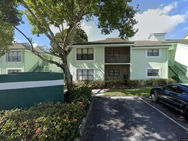 4090 NW 88th Ave in Sunrise, FL - Building Photo