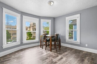 720 W Edwards St in Springfield, IL - Building Photo - Building Photo