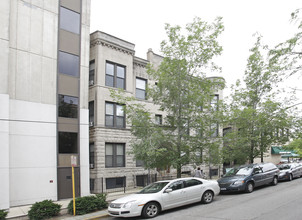 477 W Deming Pl in Chicago, IL - Building Photo - Building Photo