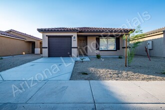 2443 Tapatio Dr in Bullhead City, AZ - Building Photo - Building Photo