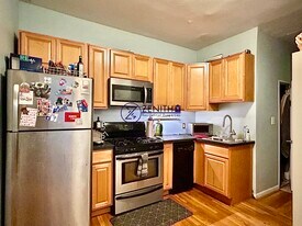 76 Phillips St, Unit 2 in Boston, MA - Building Photo