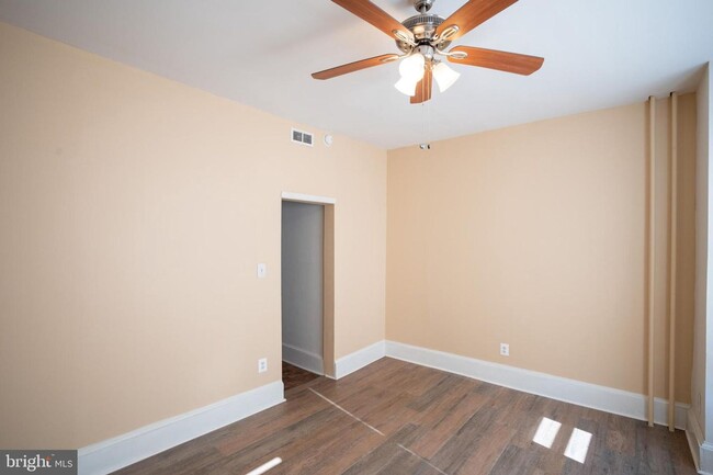 210 S 60th St in Philadelphia, PA - Building Photo - Building Photo