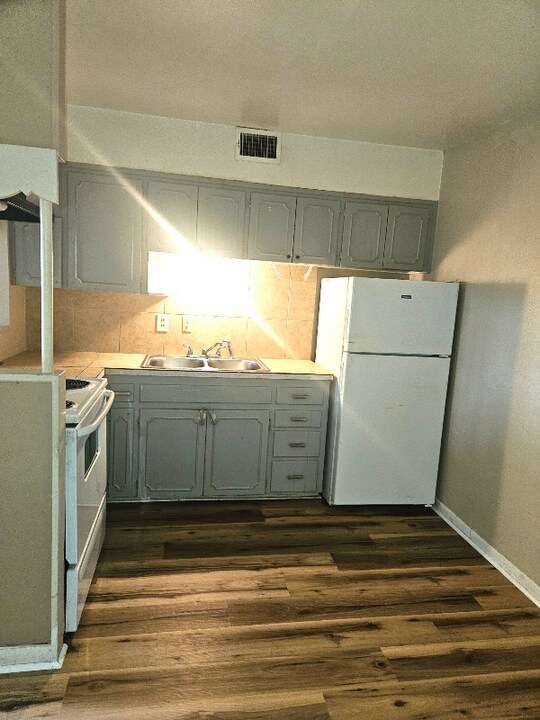 414 E Avenue A in Killeen, TX - Foto de edificio