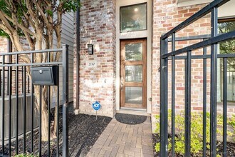 2110 Crocker St in Houston, TX - Building Photo - Building Photo