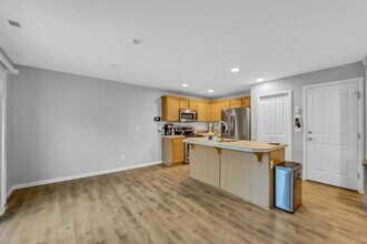 6951 Fresco Dr SE in Lacey, WA - Building Photo - Building Photo