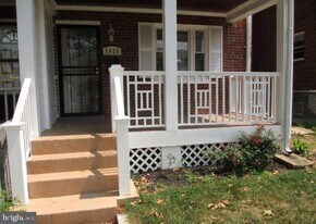 2926 M St SE in Washington, DC - Building Photo