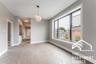 3237 W Armitage Ave in Chicago, IL - Building Photo - Building Photo