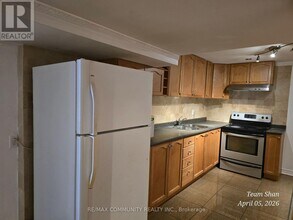 84 Chasser Dr in Markham, ON - Building Photo - Building Photo