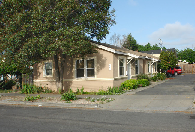 457-465 Raymond Ave in San Jose, CA - Foto de edificio - Building Photo