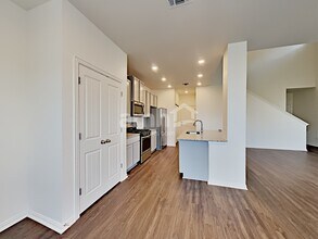 2734 Meadowood Heights in New Braunfels, TX - Building Photo - Building Photo