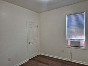 2200 Cansler Ave, Unit B in Gadsden, AL - Building Photo - Building Photo