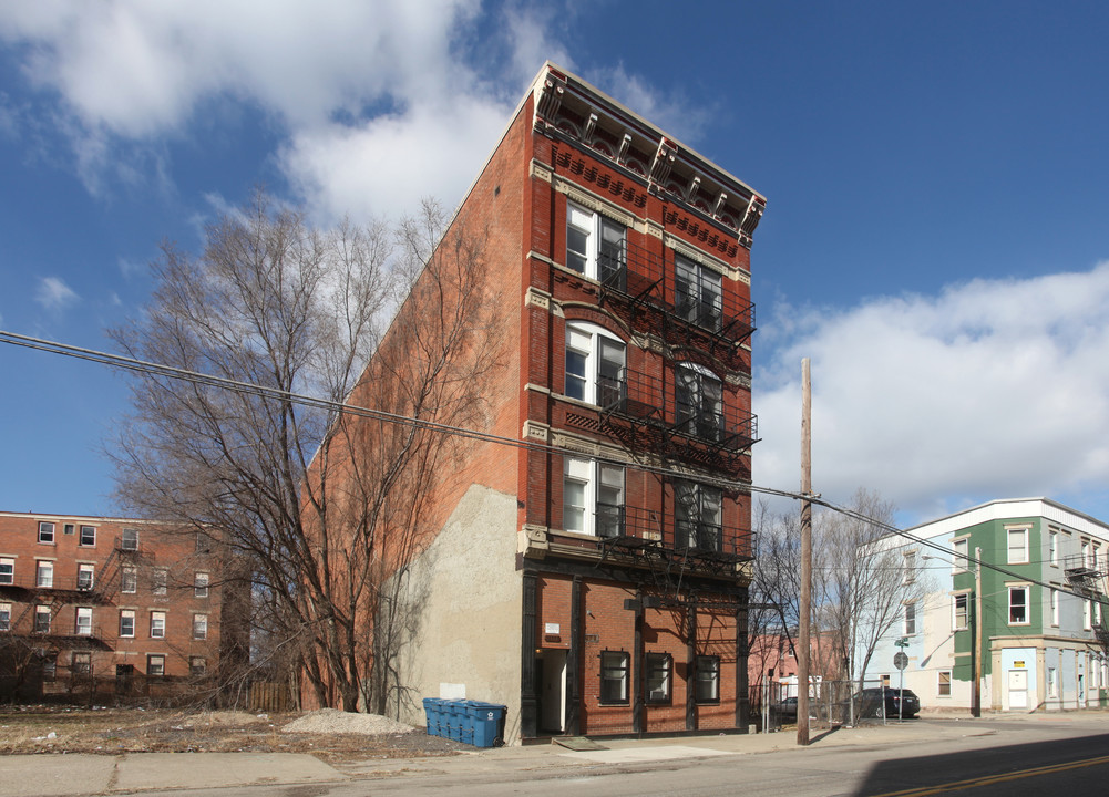 Cincinnati Apartment in Cincinnati, OH - Building Photo